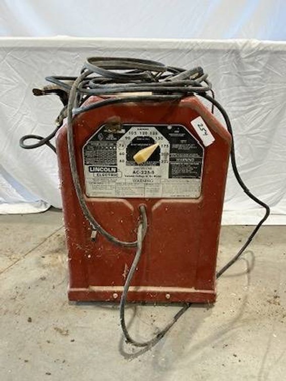Lincoln Electric AC-225-S Electric Arc Welder