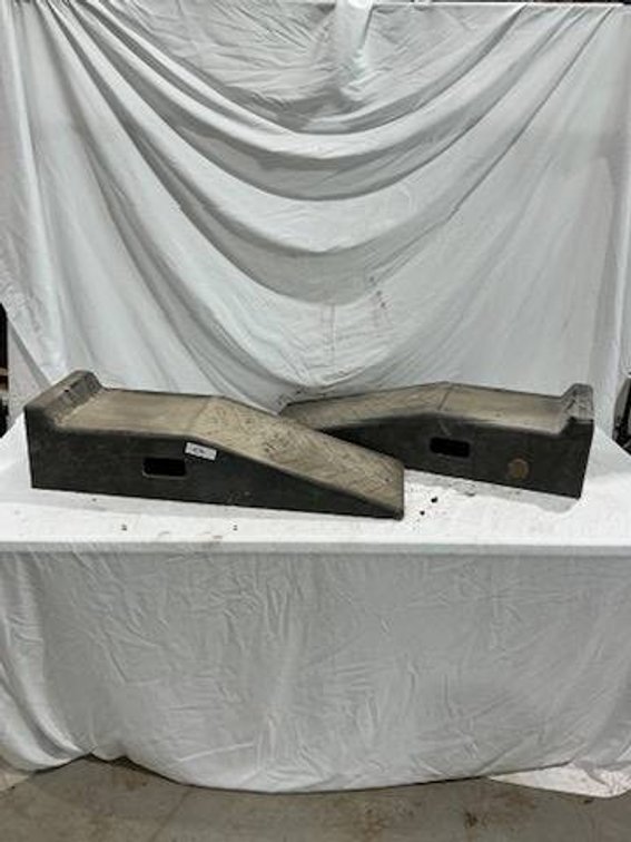 7" Rhino Ramps