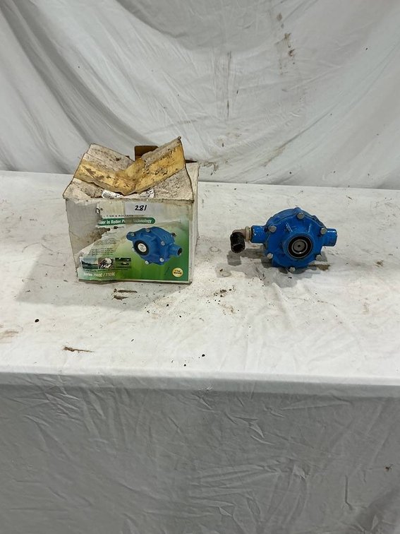 Hypro 7560C 8-Roller Pump