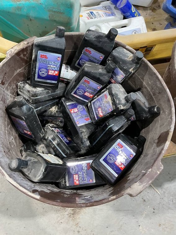 Tub of Odyssey 2000 10W30 Synthetic Motor Oil
