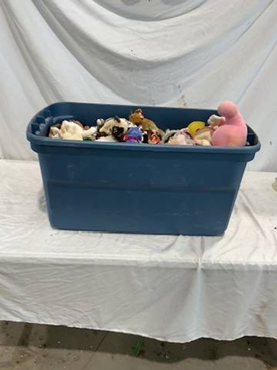 Tub Full of Authentic Beanie Babies, other figurines, and purses
