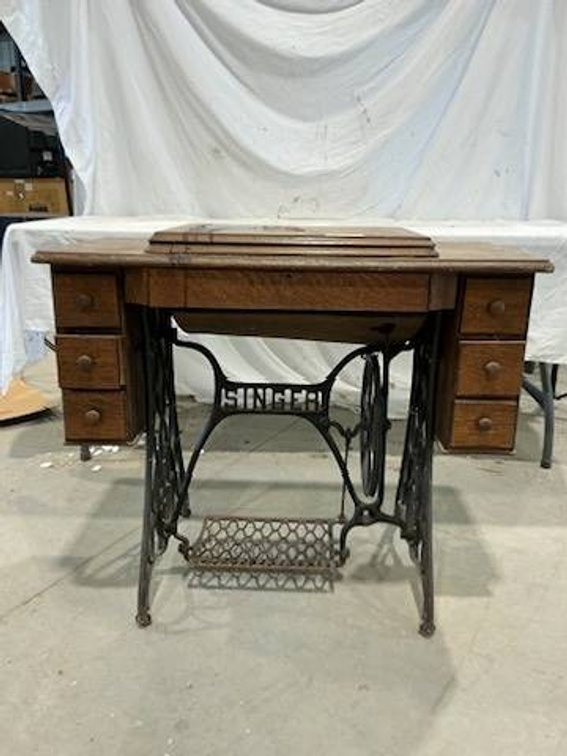 Vintage Singer Sewing Machine