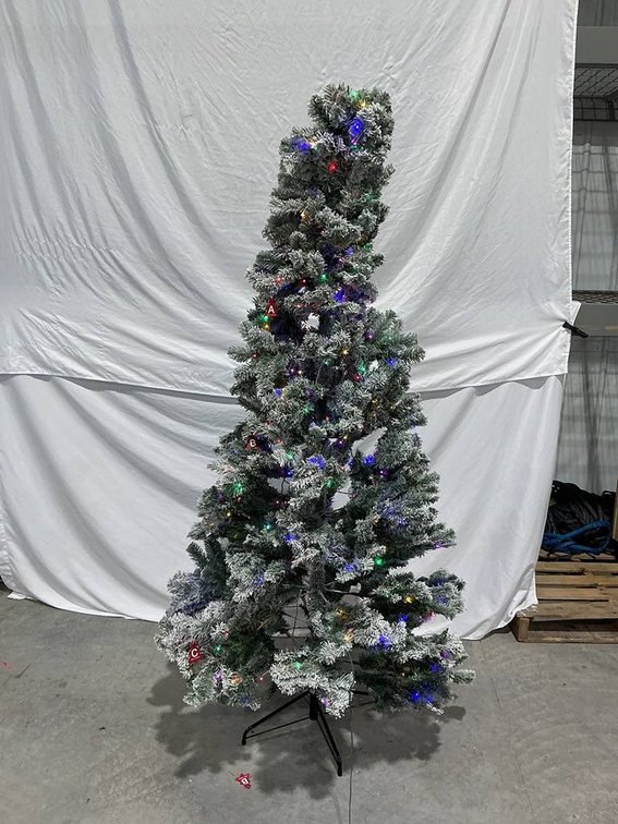 Home Accent Holiday Christmas Tree 7.5ft