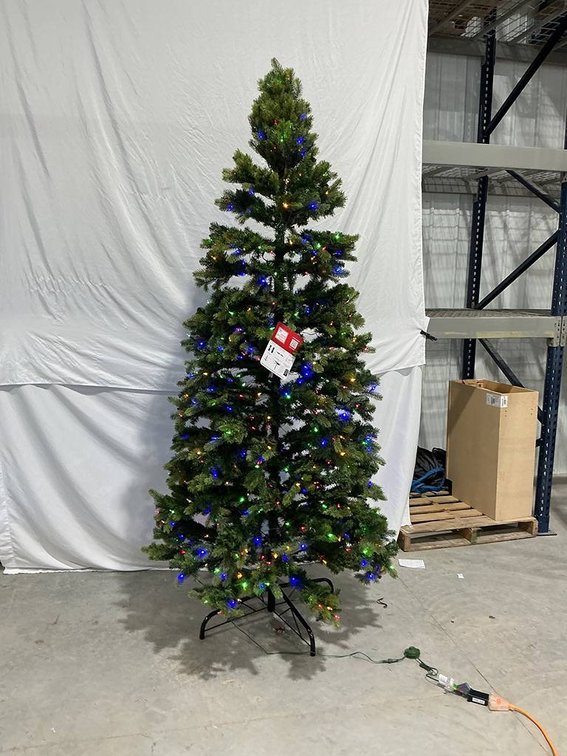 Home Accent Holiday Christmas Tree 9 ft