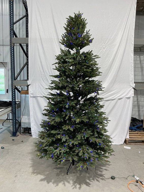 Home Accent Holiday Christmas Tree 9 ft