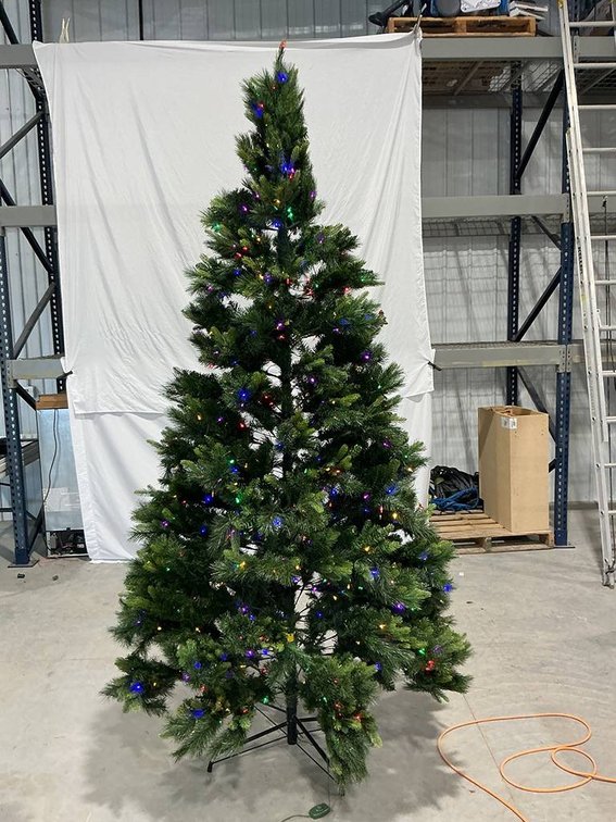 Home Accent Holiday Christmas Tree 9 ft