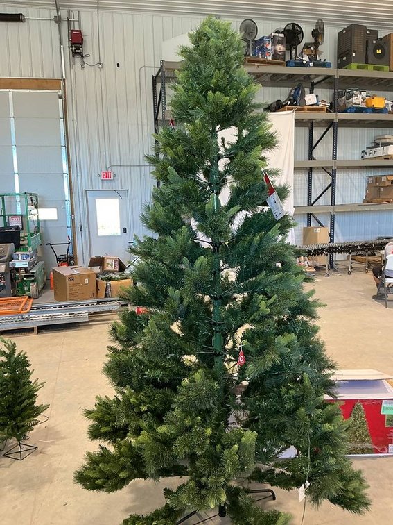 Home Accents Holiday 9ft Tree