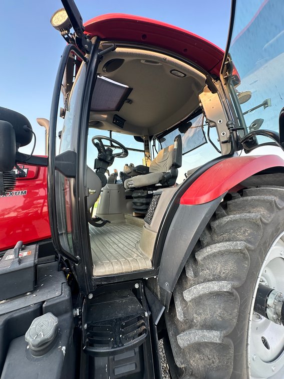 Image for 2016 Case IH Maxxum 125 Tractor Auction