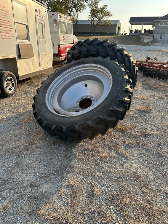 Image for 2016 Case IH Maxxum 125 Tractor Auction