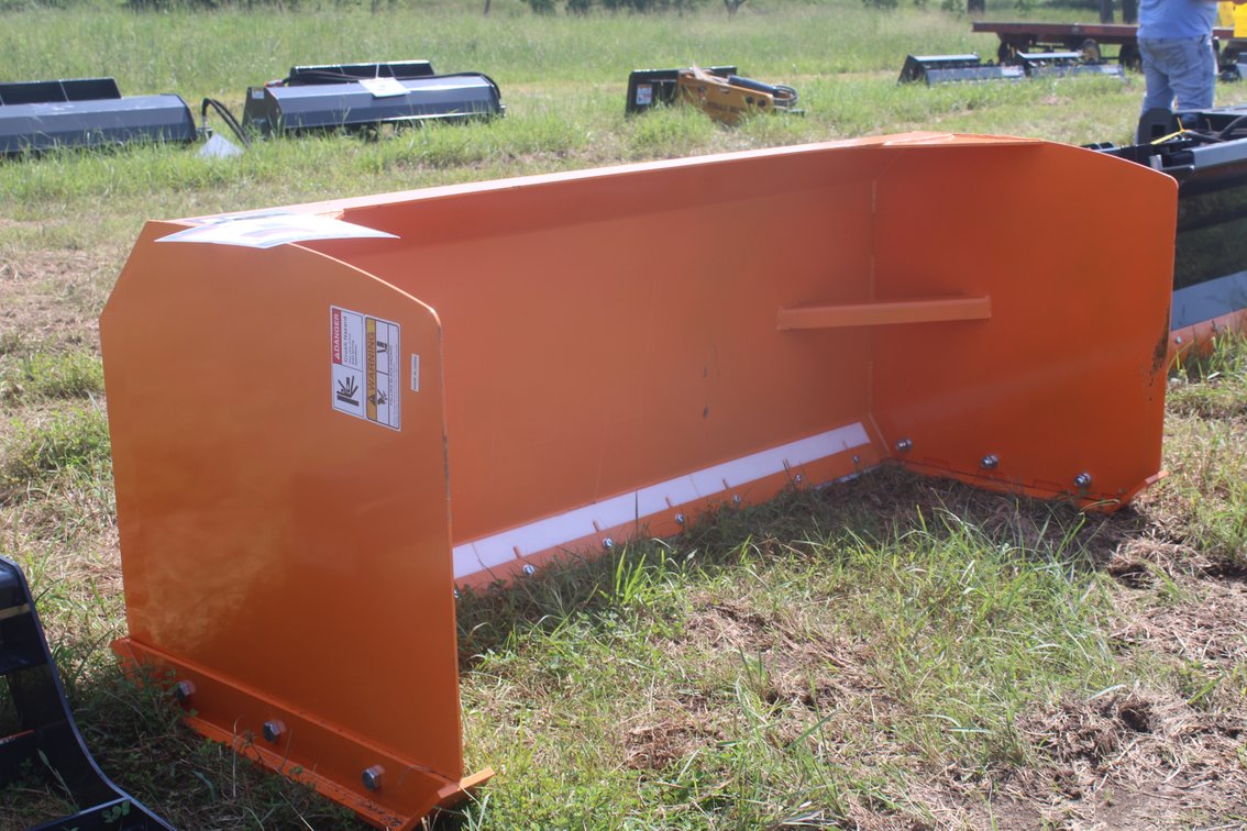 Unused 2025 Wolverine Snow Pusher