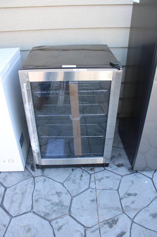 Magic Chef Beverage Cooler