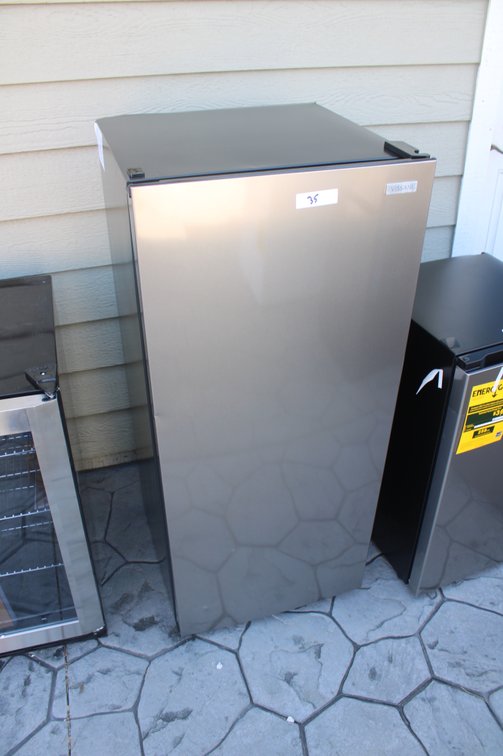 Vissani Fridge/Freezer