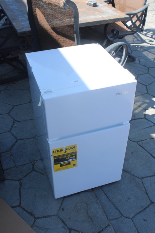 Vissani Mini Fridge/Freezer Combo 3.1 Cu ft