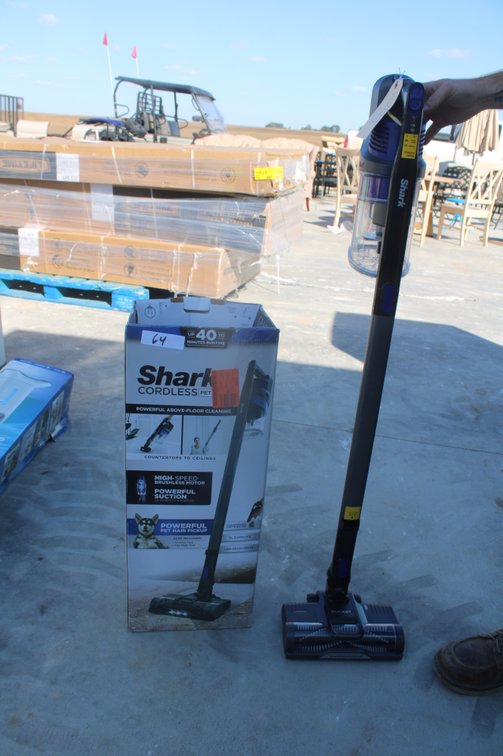 Shark Cordless Pet Vacuum