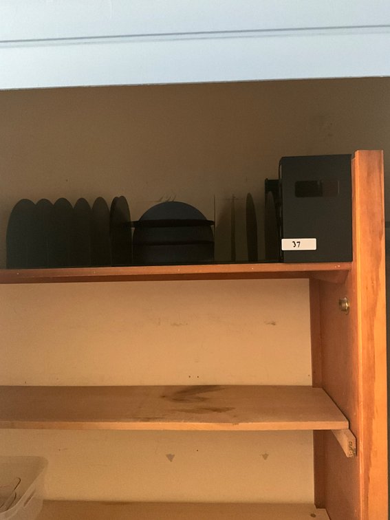 Desk organizers 