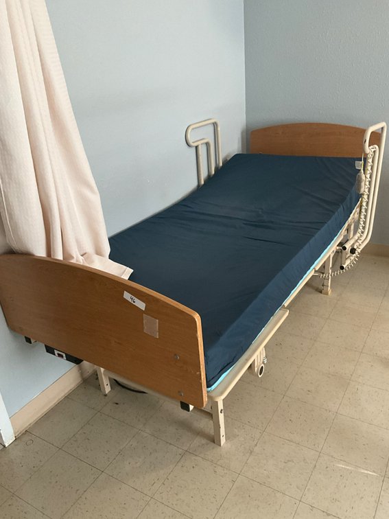 Adjustable bed
