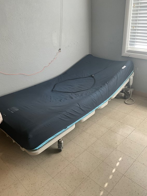 Adjustable bed
