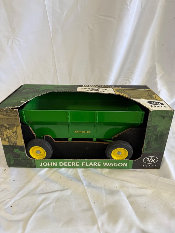 John Deere 1/8 Scale Flare Wagon