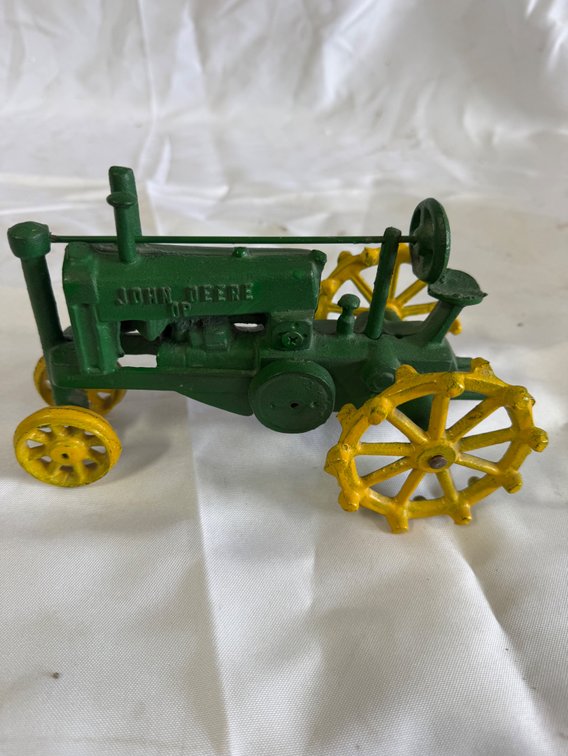 John Deere OP 1/16 Scale Tractor