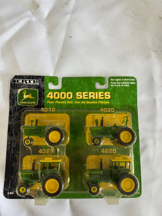 ERTL John Deere 4000 Series - 4 Piece Set 1/64 Scale