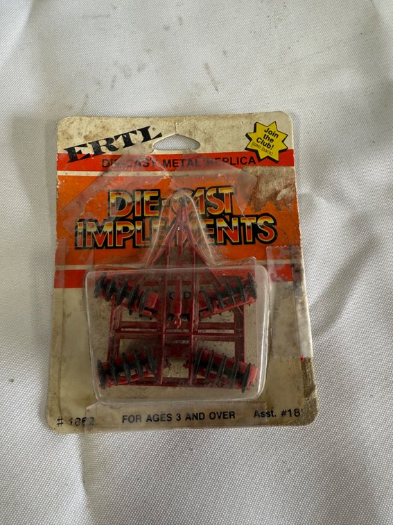 ERTL Die-cast Implements Disk 1/64 Scale