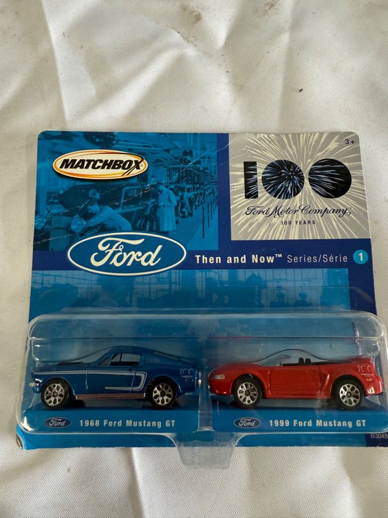 MatchBox Ford Then/Now 68 & 99 Mustang Set