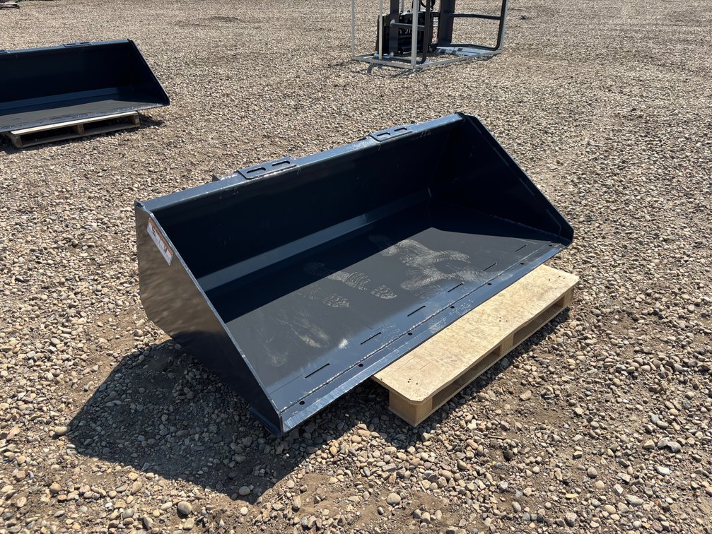 Unused 2026 Wolverine 72" Skid Steer Track Duty Bucket