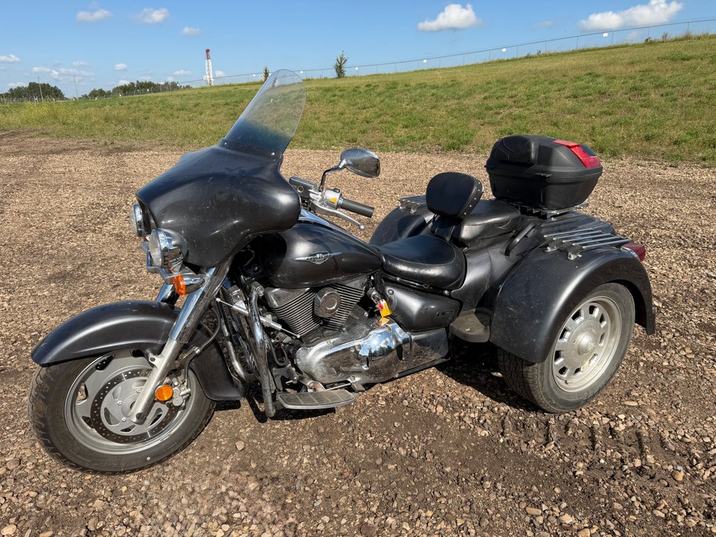2009 Suzuki VL1500 Boulevard C-90 3-Wheeled
 Motorcycle