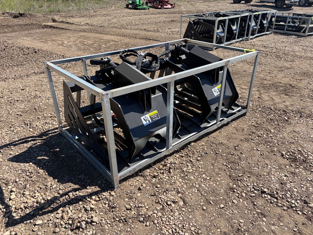 Unused 2026 Great Bear 72" Skid Steer Rock Grapple Bucket