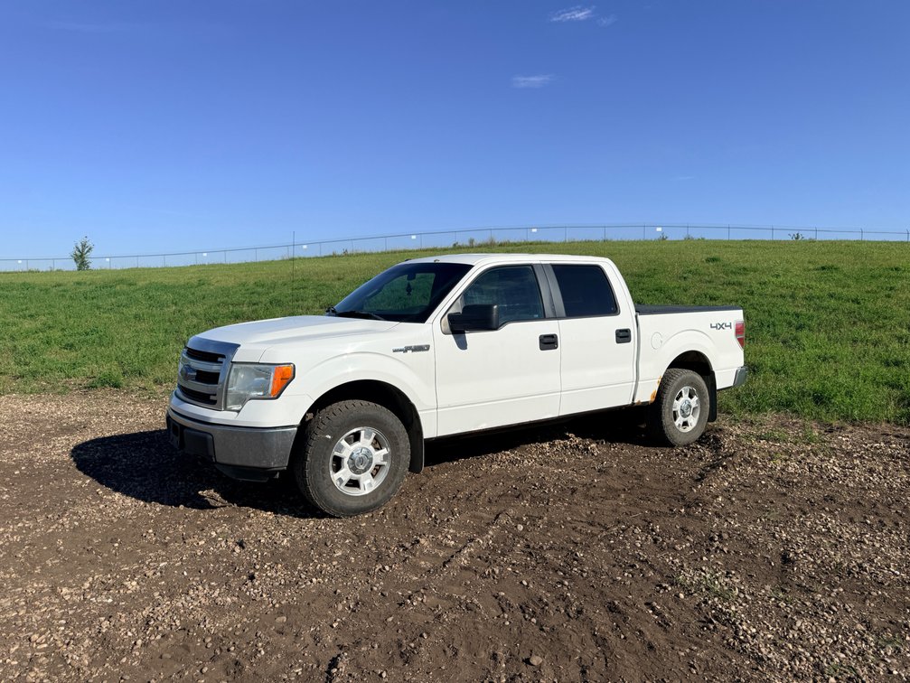 2013 Ford F-150 XLT 4X4 Crew Cab Pick-Up Truck