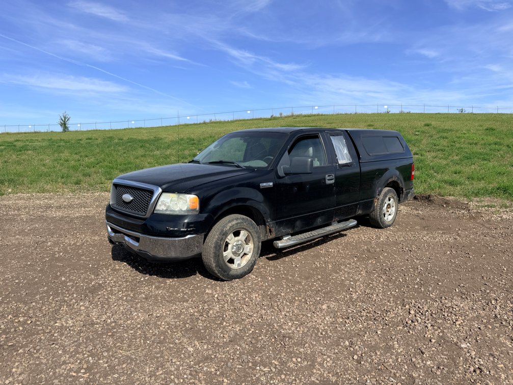 2006 Ford F-150 XLT 2WD Extended Cab Pick-Up Truck