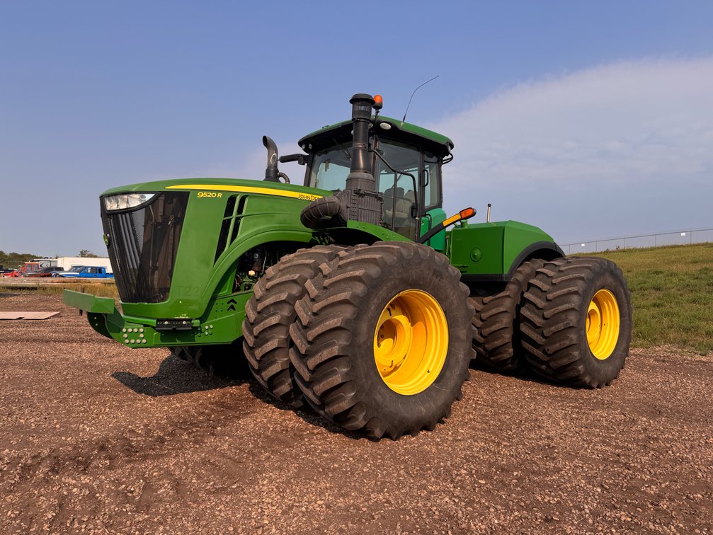 2016 John Deere 9520R 4WD Tractor