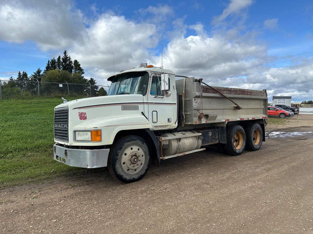 1993 Mack CH613 T/A Gravel Truck