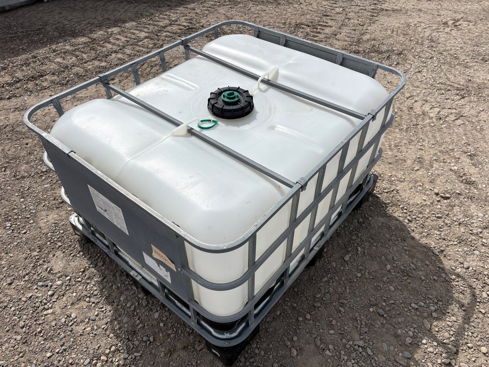 500L/142G Plastic Tank w/ Metal Cage