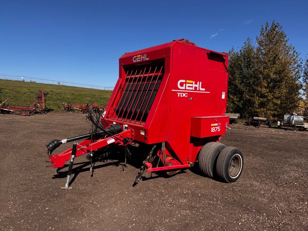 1995 Gehl 1875 TDC Round Baler