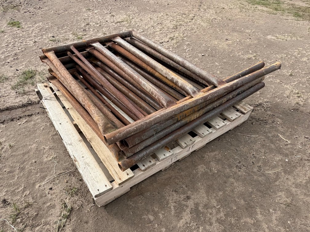(6) 4' x 3-1/2' Steel Gates