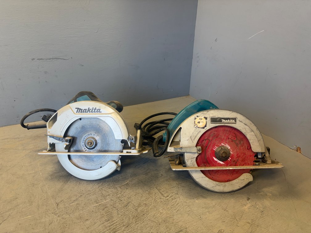 (2) Corded Makita Skill Saws
