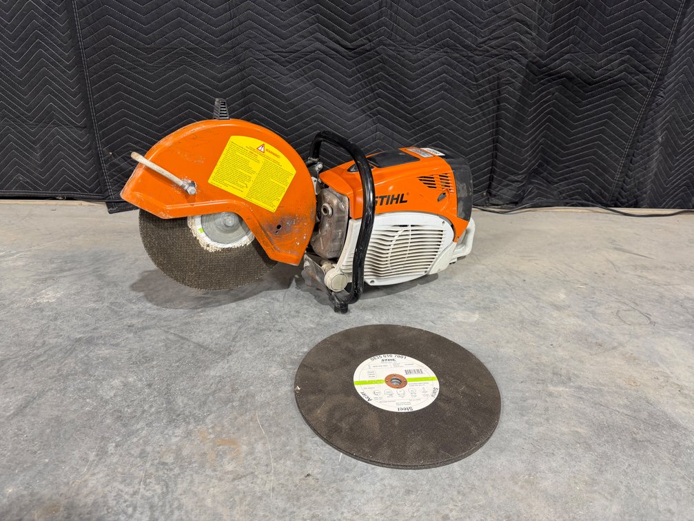 STIHL TS700  Gas Powered  14'' Cut-off Concrete Saw.