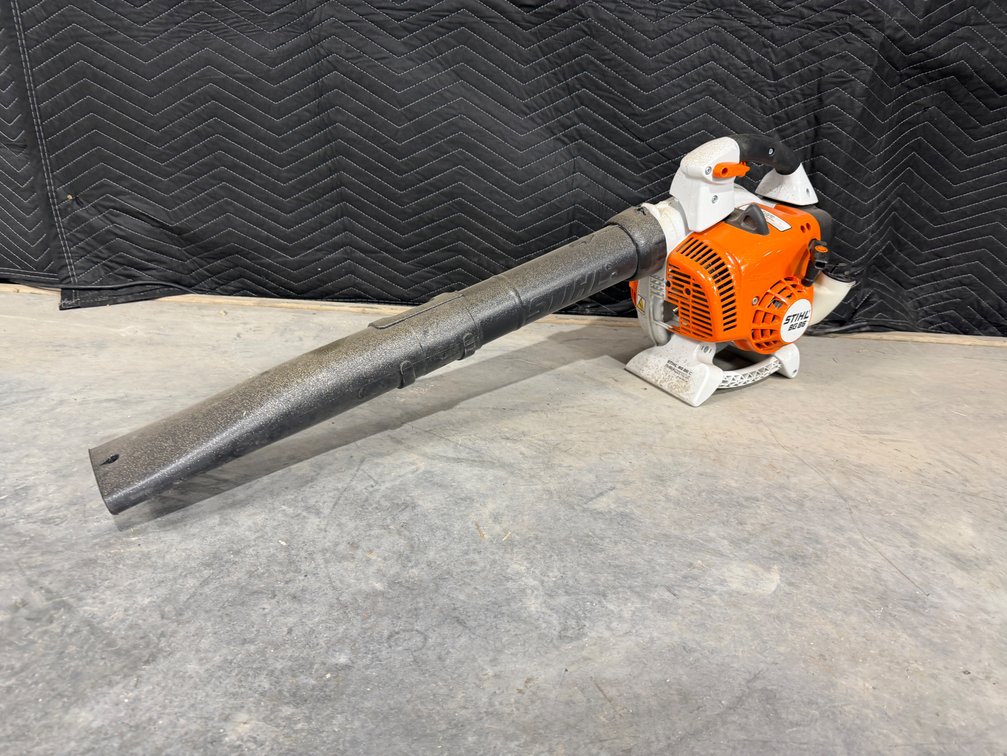 STIHL BG86 Gas Powered Handheld Leaf Blower