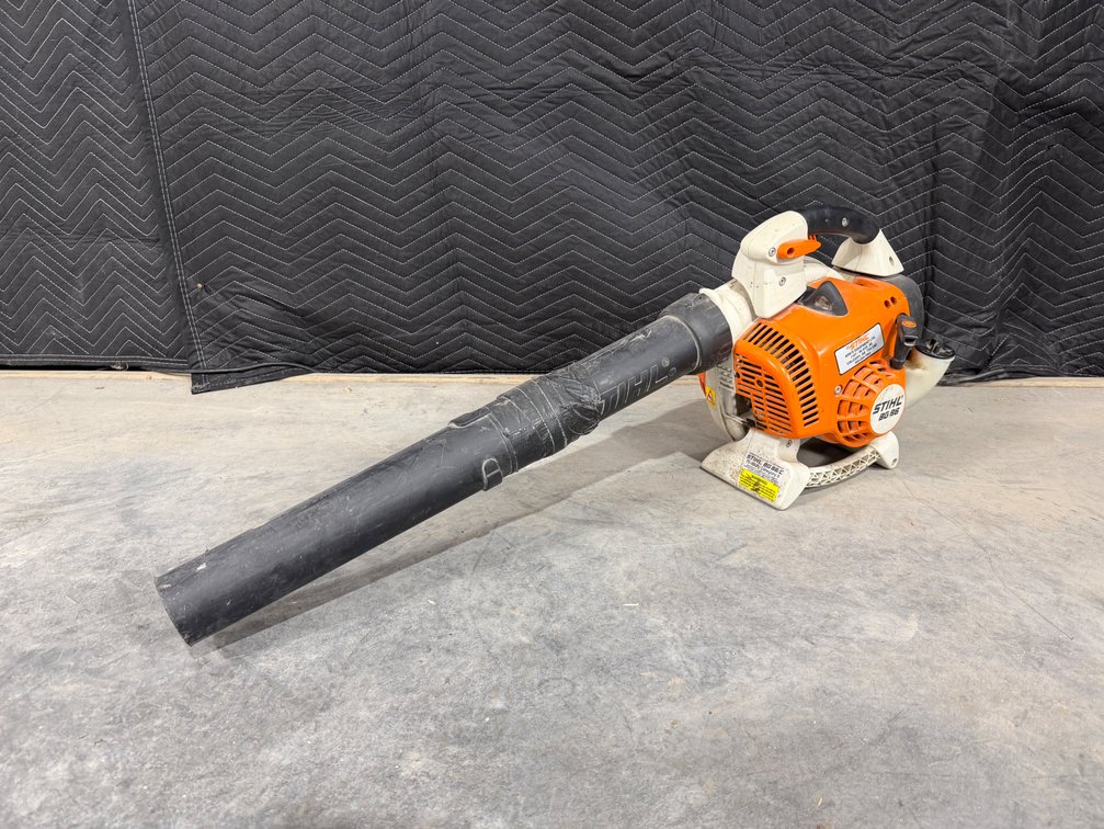 STIHL BG86 Gas Powered Handheld Leaf Blower