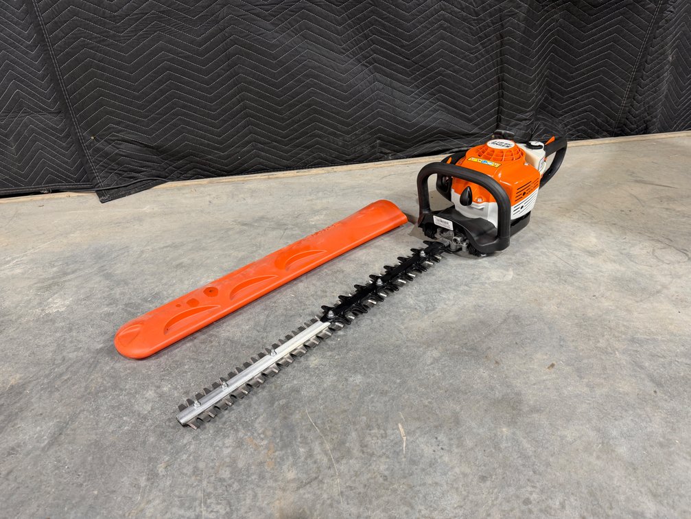STIHL HS 81T Gas Powered 24'' Hedge Trimmer