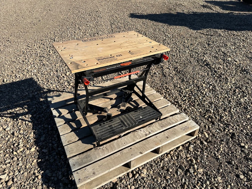 Black & Decker Workmate 425 Portable Work Centre Table