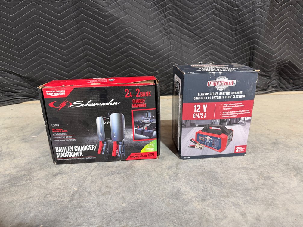 Schumacher SC1409 6V/12V 2-Bank Battery Charger