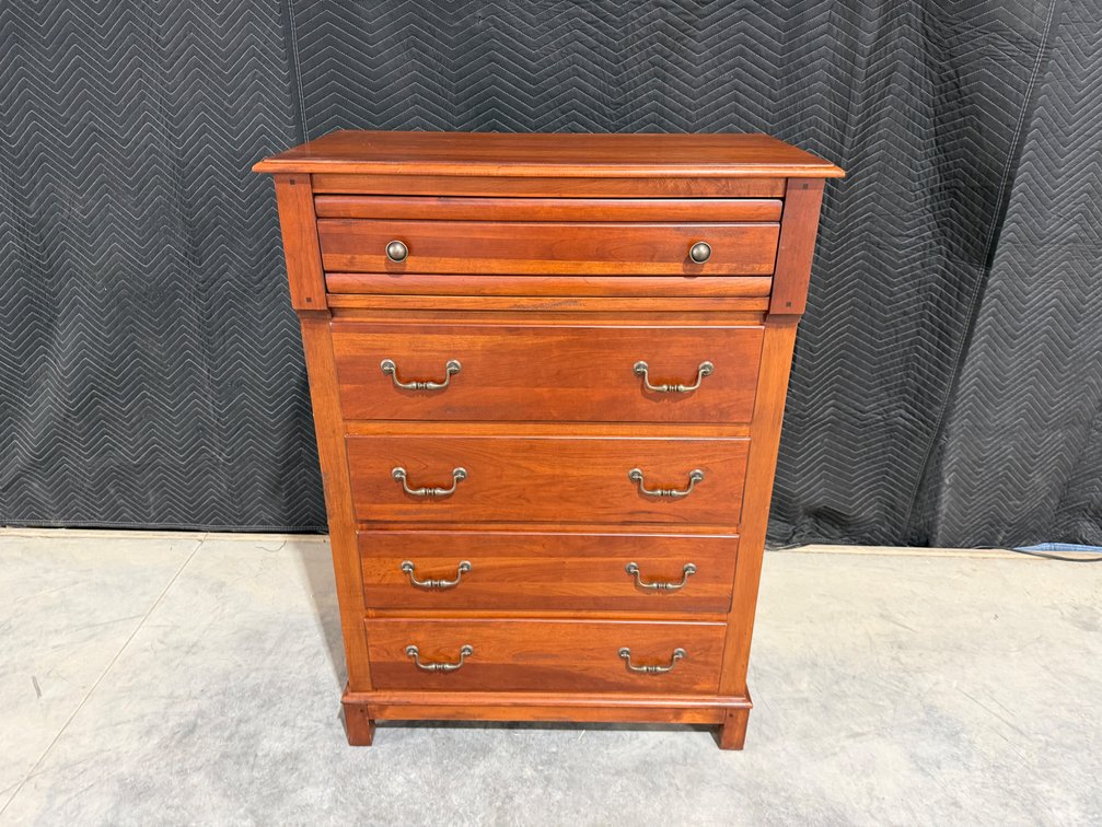 Lexington Chest of Drawers