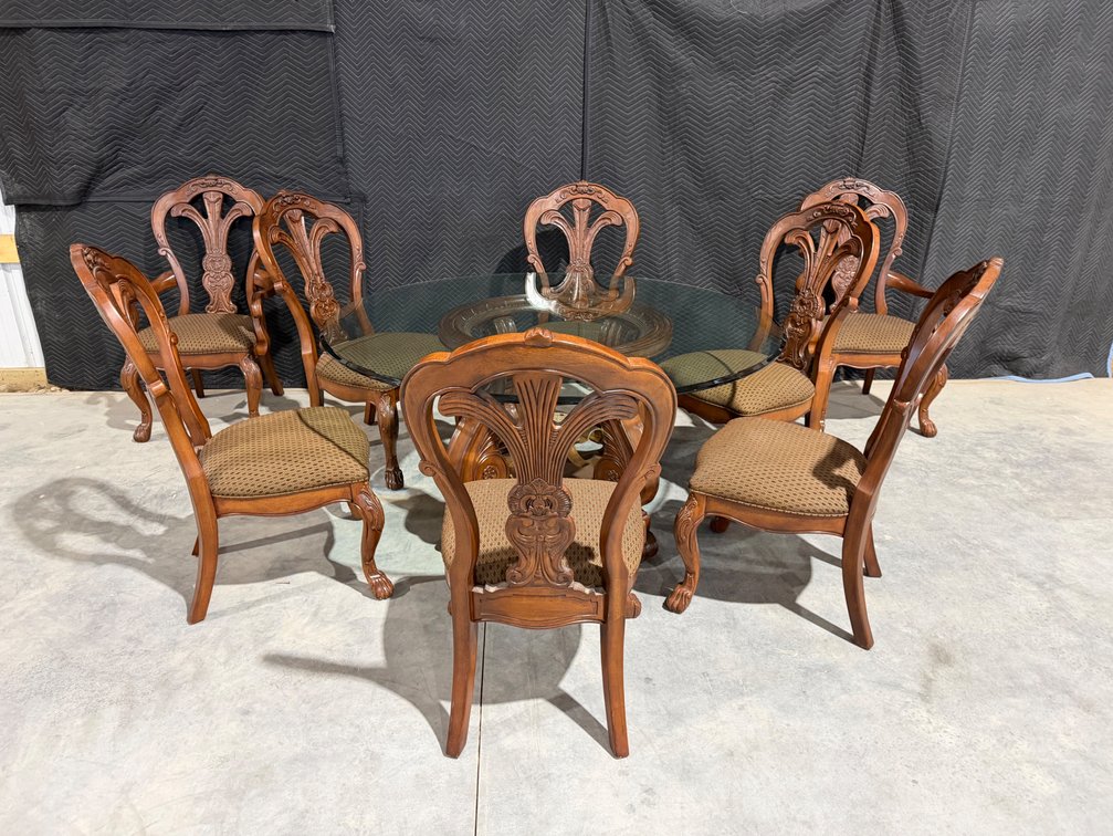 Bernhardt Furniture Dining Room Set (Table and 8 Chairs)