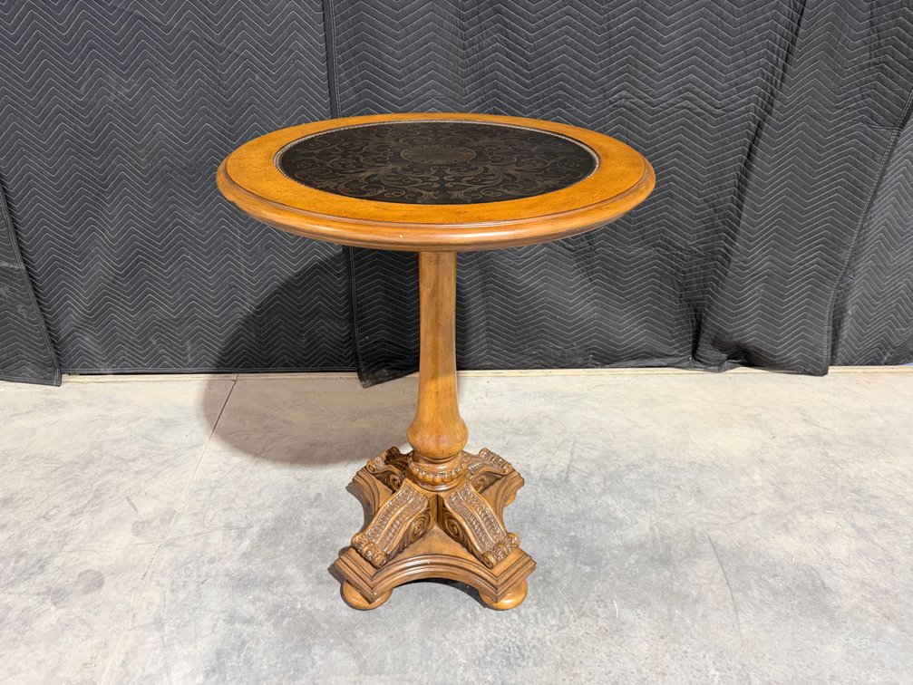 Round Wooden Pedastal Accent Table