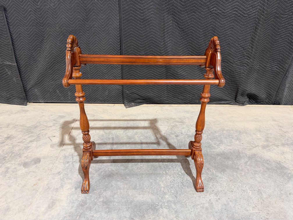 Wooden Quilt and Blanket Rack