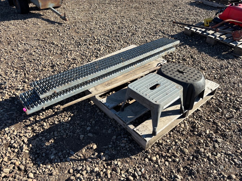(2) Grating Planks