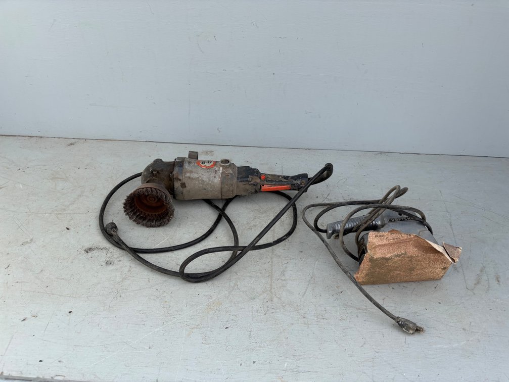 Black and Decker Industrial Angle Grinder/Sander