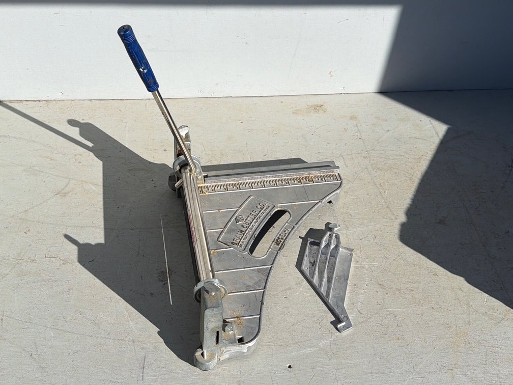 Grain Cutter Co. Tile Cutter